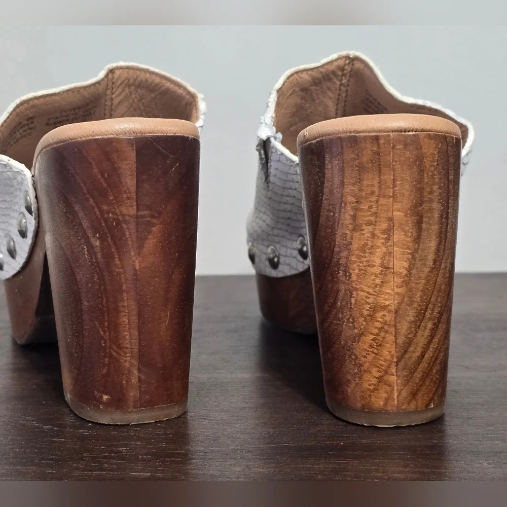 Chelsea & Violet NWT Snake Leather 70s Inspired ClogWomen's Sz 6 - Picture 9 of 14